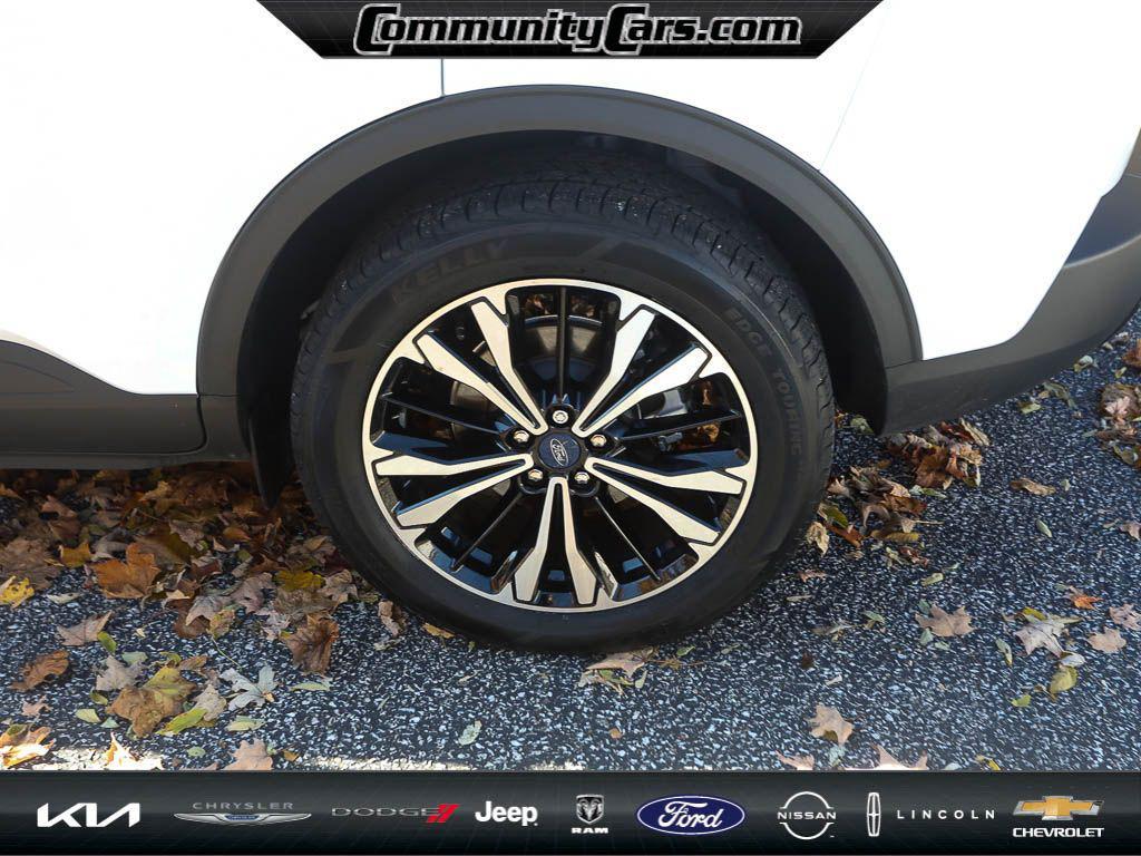 used 2022 Ford Escape car, priced at $21,000