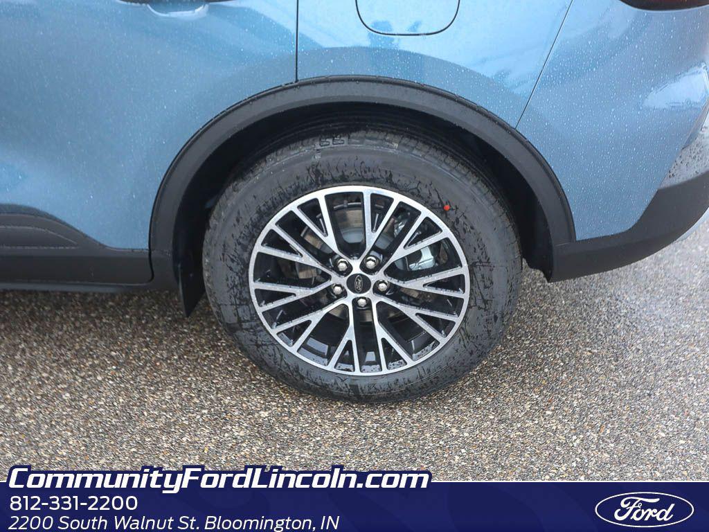 new 2026 Ford Escape PHEV car, priced at $31,993