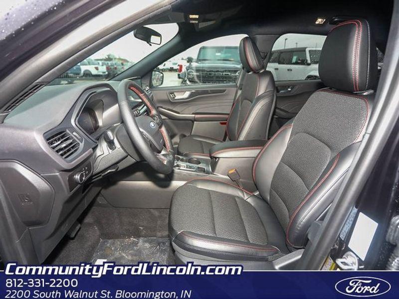 new 2025 Ford Escape car, priced at $29,500