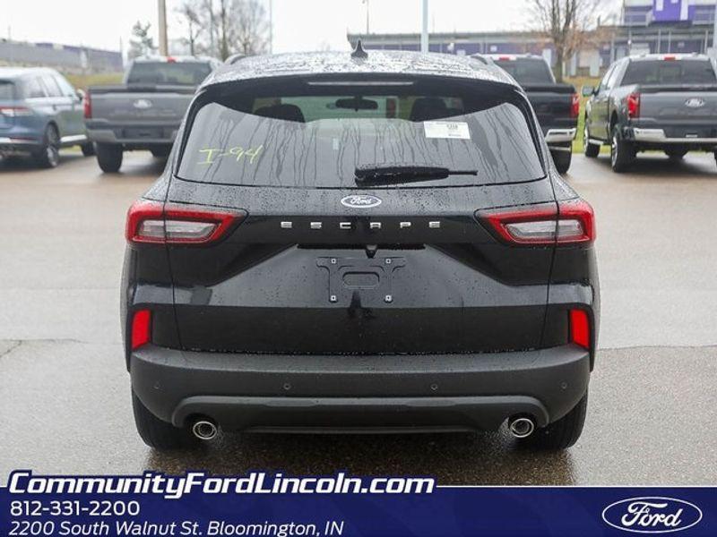 new 2025 Ford Escape car, priced at $29,500
