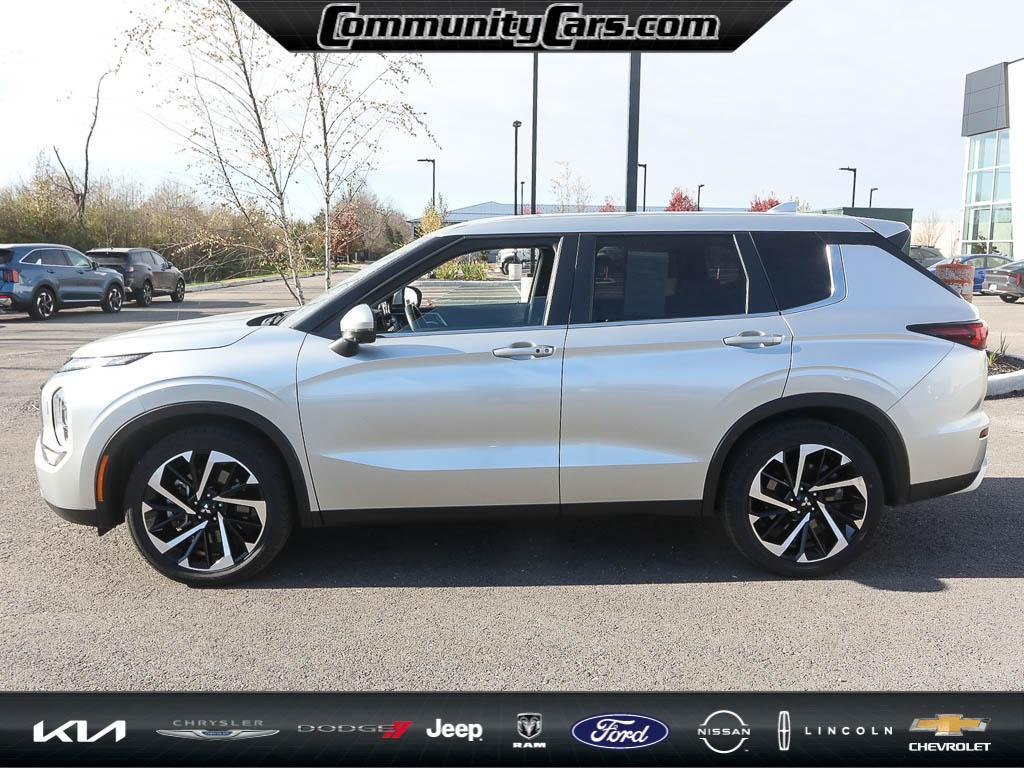 used 2024 Mitsubishi Outlander car, priced at $23,000