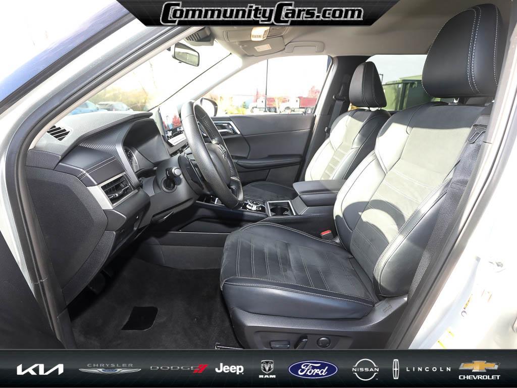 used 2024 Mitsubishi Outlander car, priced at $23,000