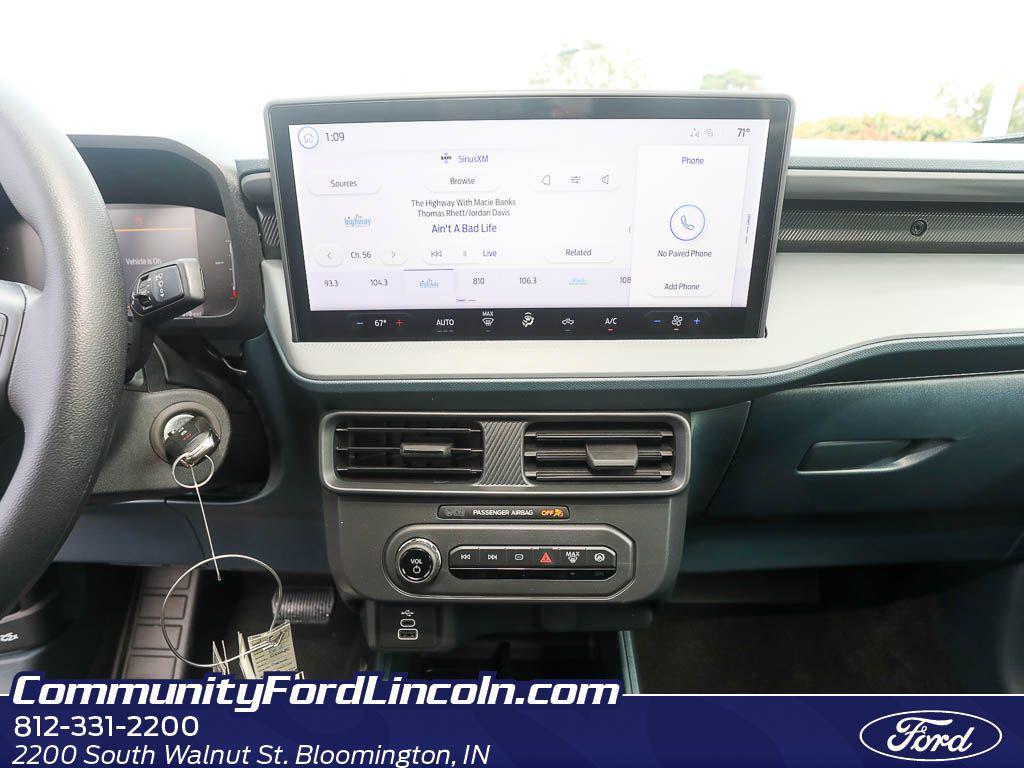 new 2025 Ford Maverick car, priced at $29,554