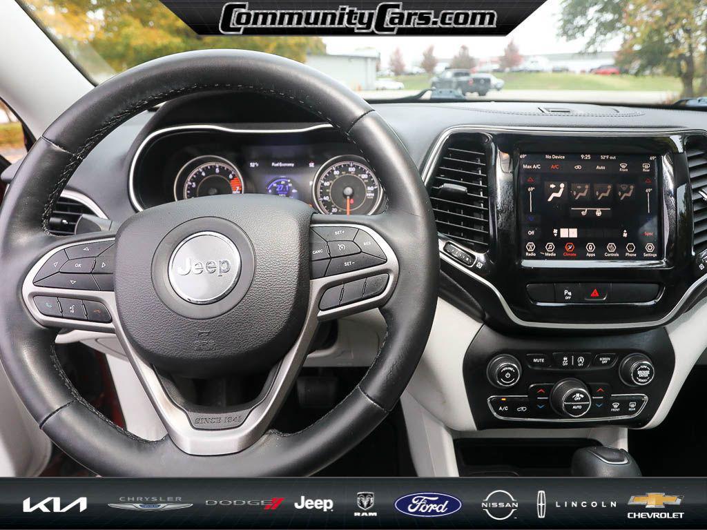 used 2019 Jeep Cherokee car, priced at $9,500