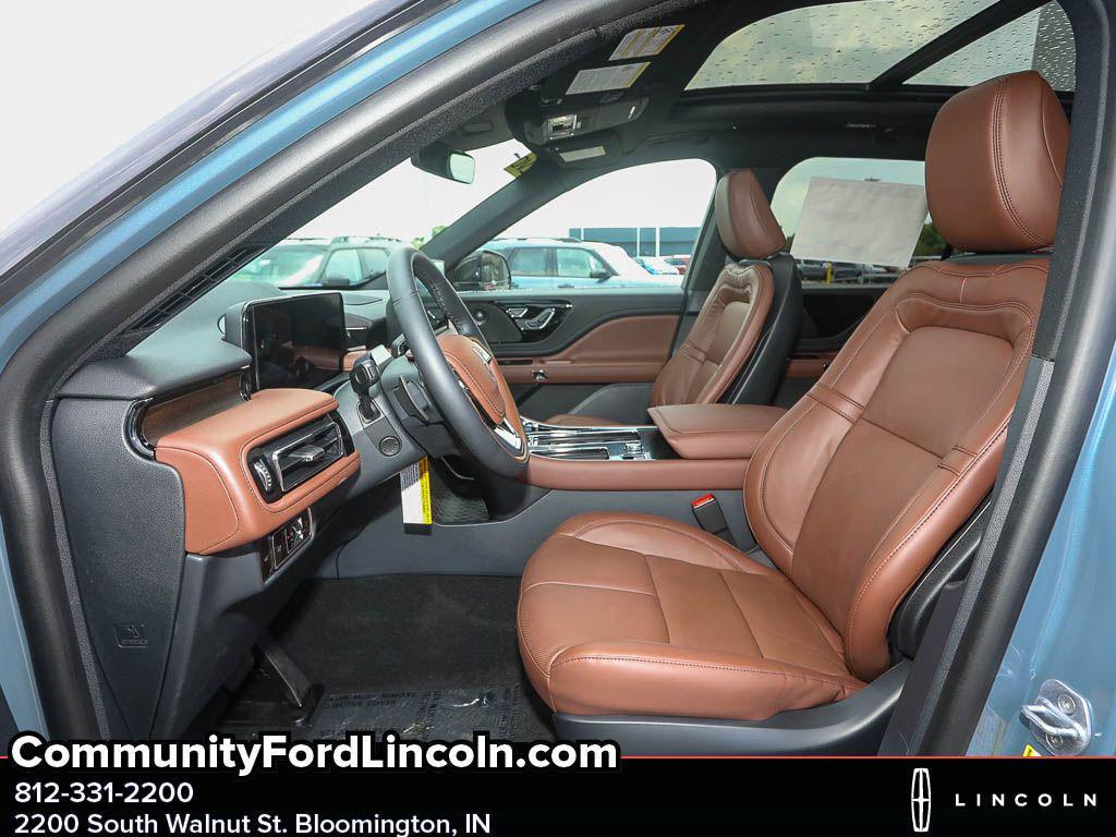new 2025 Lincoln Aviator car, priced at $68,656
