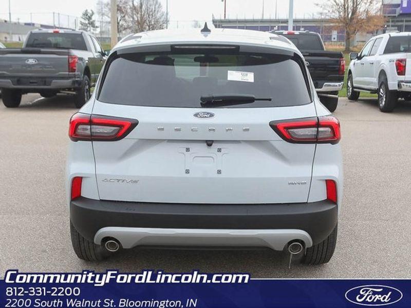 new 2025 Ford Escape car, priced at $30,600