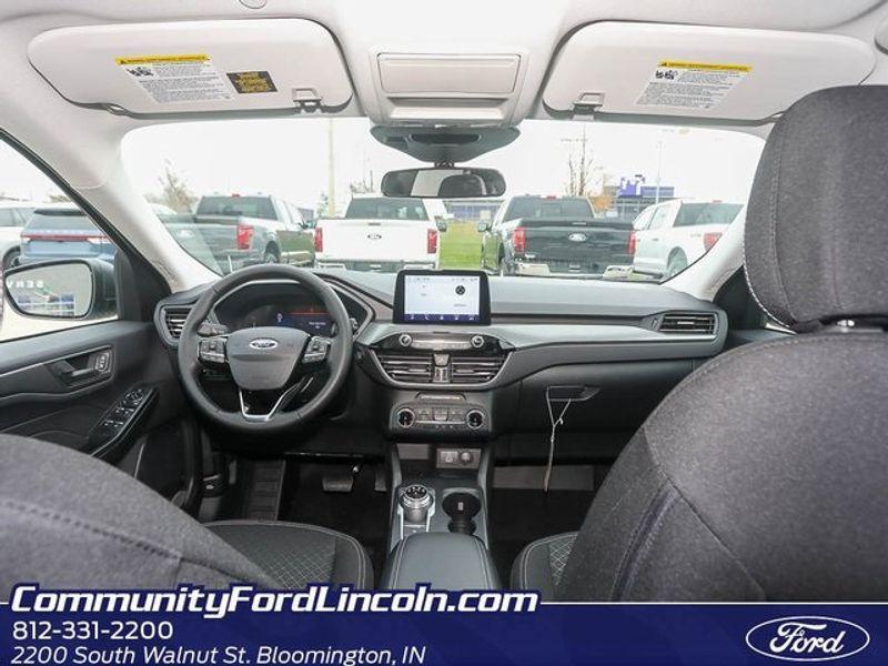 new 2025 Ford Escape car, priced at $30,600