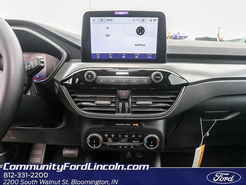 new 2025 Ford Escape car, priced at $30,600