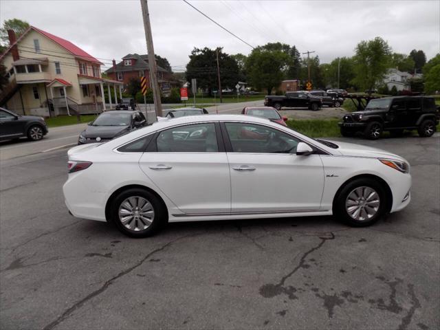 used 2017 Hyundai Sonata Hybrid car, priced at $12,495