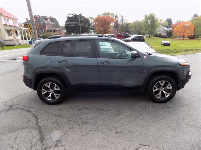 used 2014 Jeep Cherokee car, priced at $14,495