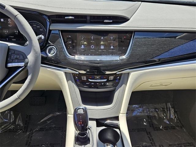 new 2025 Cadillac XT6 car, priced at $65,215