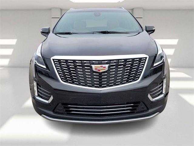 new 2025 Cadillac XT5 car, priced at $54,390