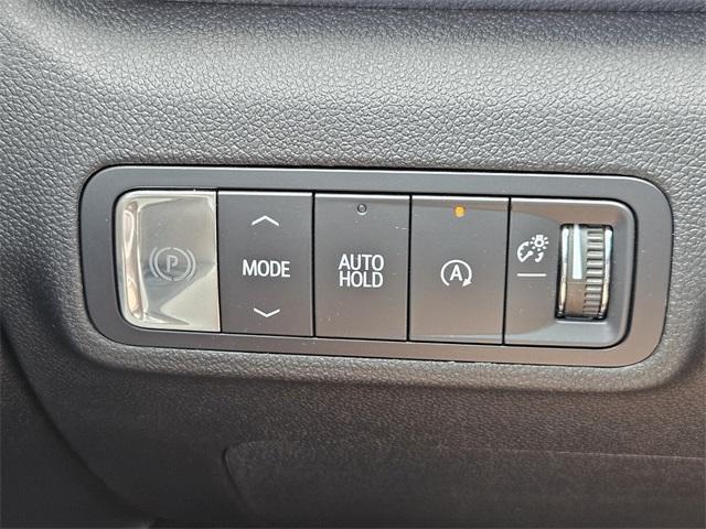 new 2025 GMC Terrain car, priced at $31,090
