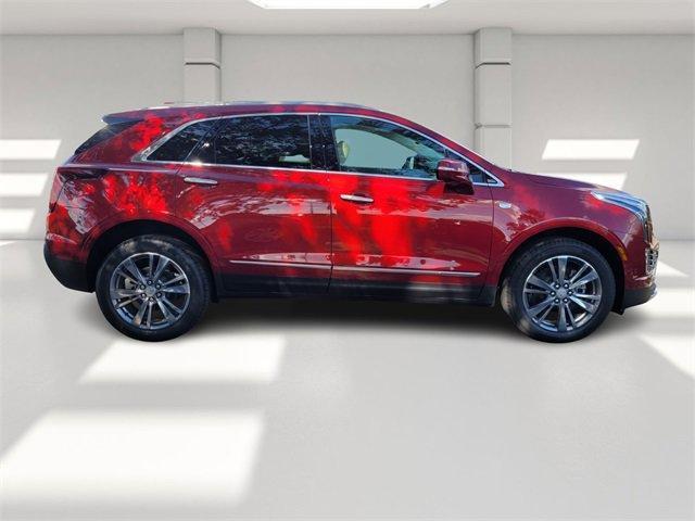 new 2025 Cadillac XT5 car, priced at $56,990