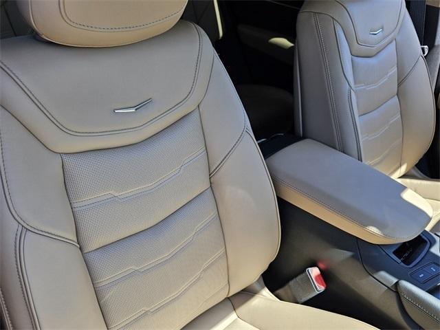 new 2025 Cadillac XT6 car, priced at $71,815