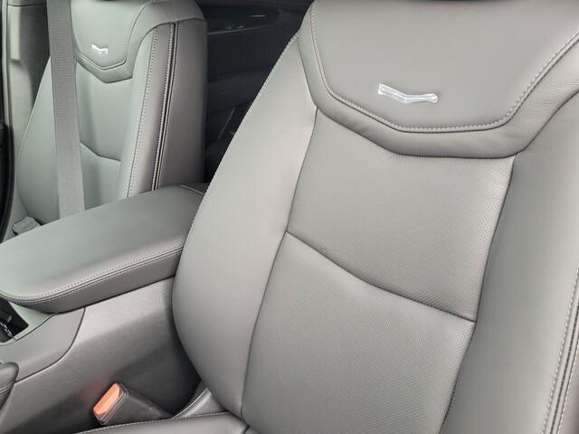 new 2024 Cadillac XT5 car, priced at $49,048