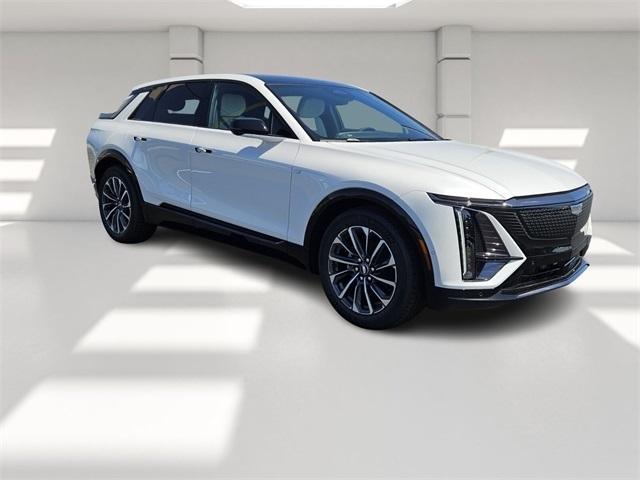 new 2025 Cadillac LYRIQ car, priced at $60,014