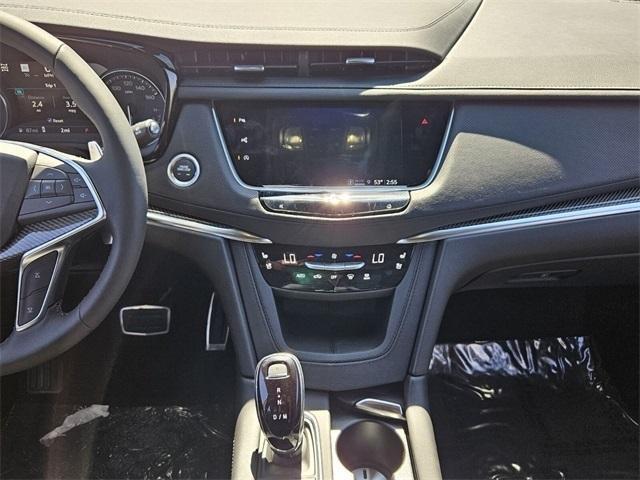 new 2025 Cadillac XT5 car, priced at $64,165