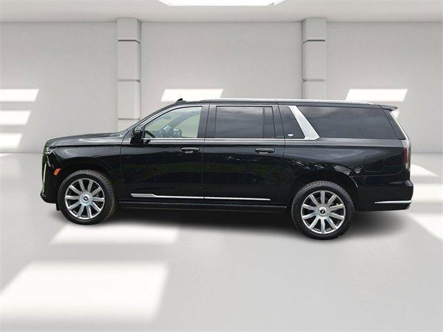 used 2022 Cadillac Escalade ESV car, priced at $60,685