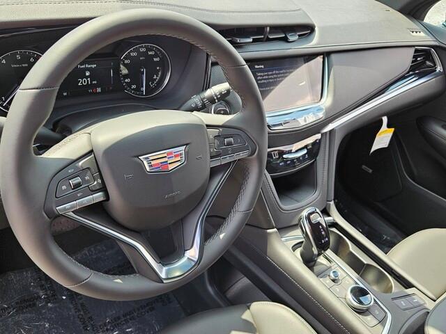 new 2025 Cadillac XT6 car, priced at $51,315