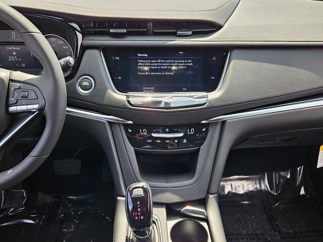 new 2025 Cadillac XT6 car, priced at $51,315