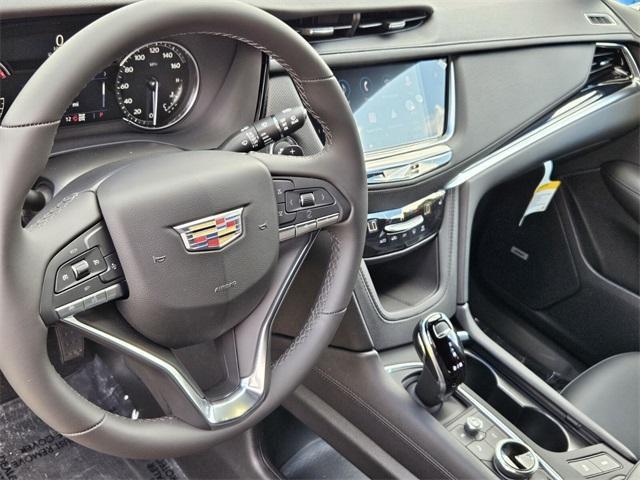 new 2025 Cadillac XT6 car, priced at $51,565
