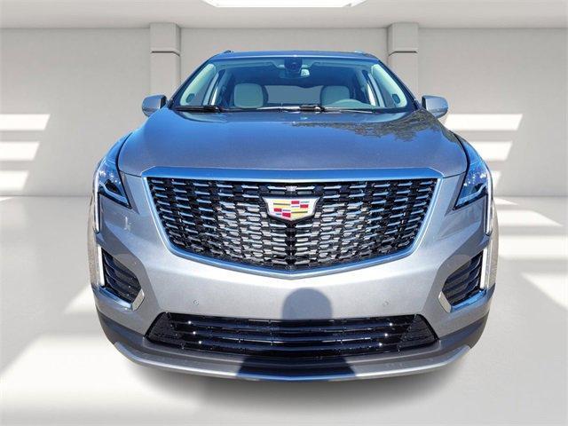 new 2025 Cadillac XT5 car, priced at $51,990