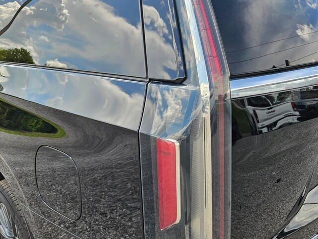 used 2021 Cadillac Escalade ESV car, priced at $60,931