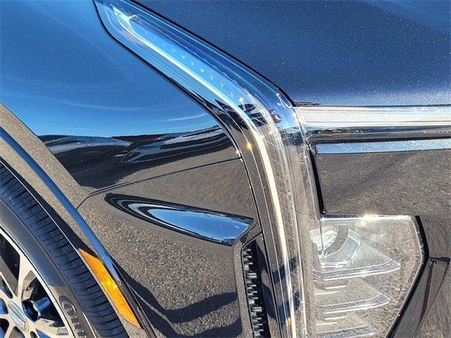 used 2025 Cadillac XT4 car, priced at $42,510