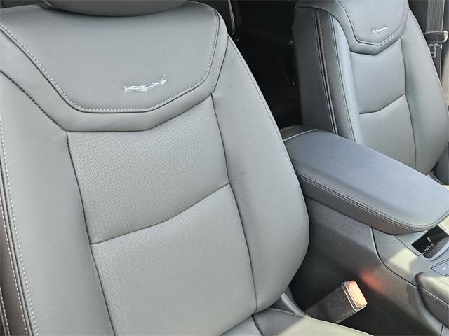new 2025 Cadillac XT5 car, priced at $54,385