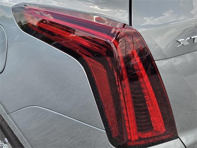 new 2025 Cadillac XT5 car, priced at $54,385