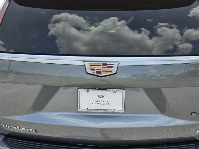 used 2022 Cadillac Escalade ESV car, priced at $57,983