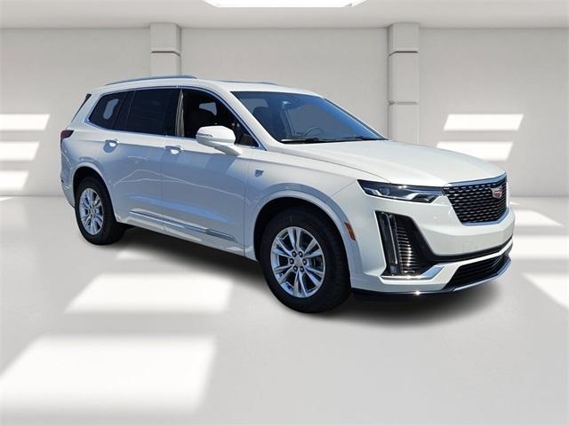 new 2025 Cadillac XT6 car, priced at $45,627