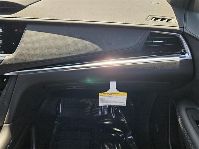 new 2025 Cadillac XT6 car, priced at $45,627