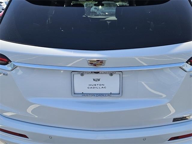 new 2025 Cadillac XT6 car, priced at $45,627
