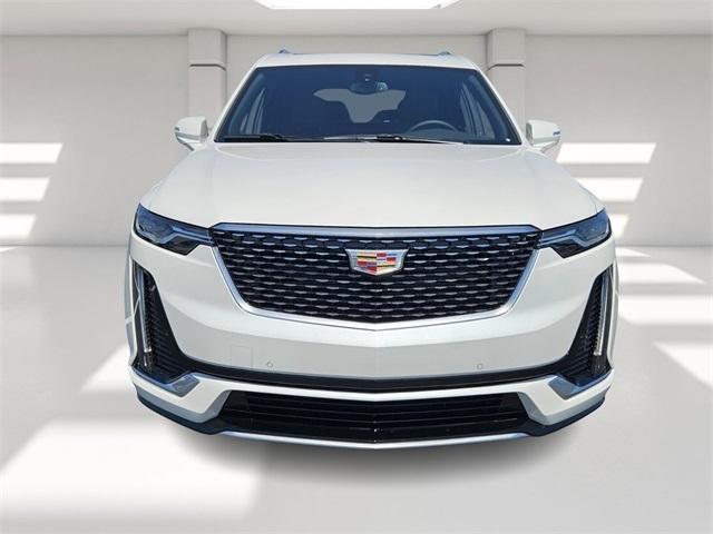 new 2025 Cadillac XT6 car, priced at $45,627
