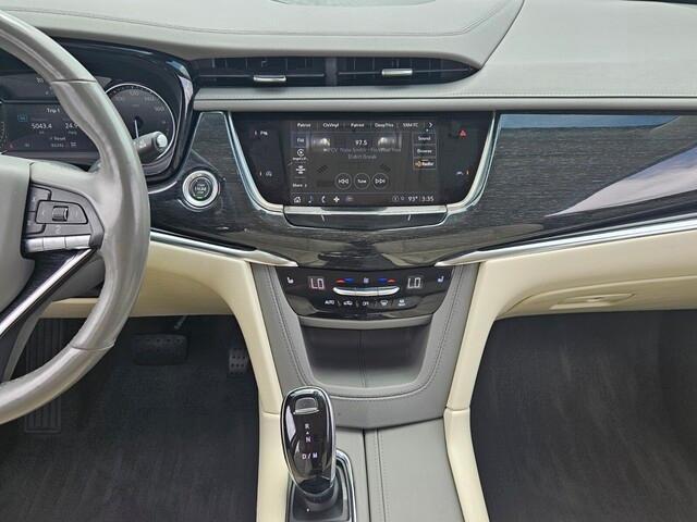 used 2021 Cadillac XT6 car, priced at $27,121