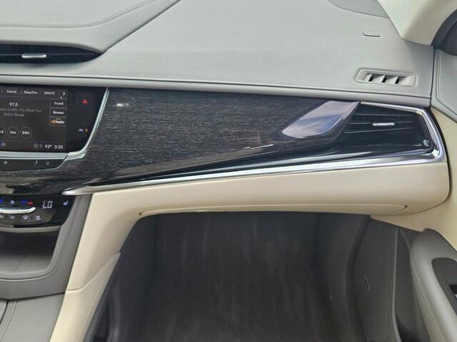 used 2021 Cadillac XT6 car, priced at $27,121