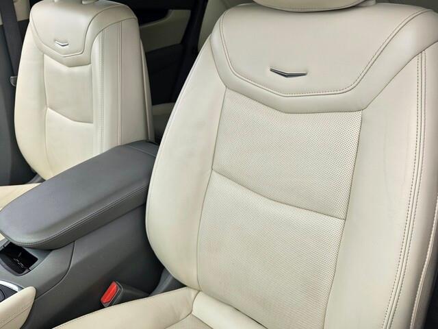 used 2021 Cadillac XT6 car, priced at $27,121