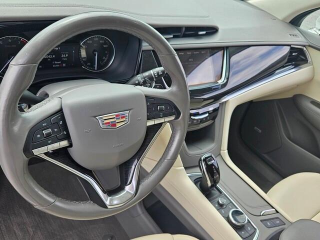 used 2021 Cadillac XT6 car, priced at $27,121