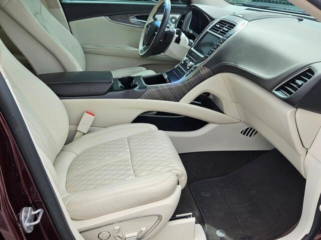 used 2019 Lincoln Nautilus car, priced at $28,528