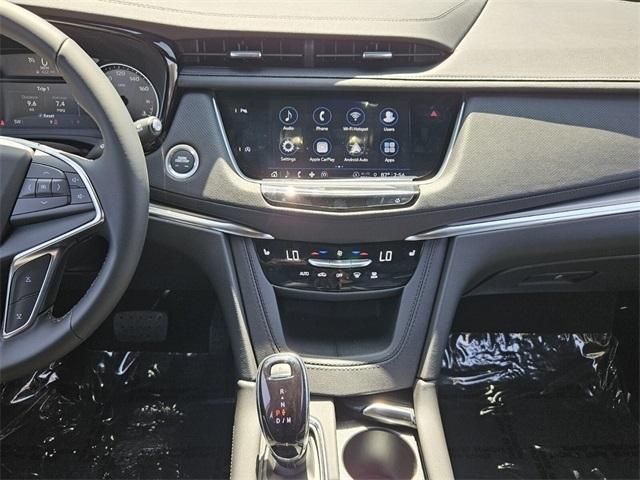 new 2025 Cadillac XT5 car, priced at $44,690