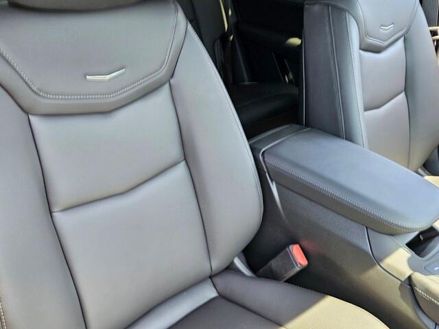 new 2025 Cadillac XT5 car, priced at $44,690