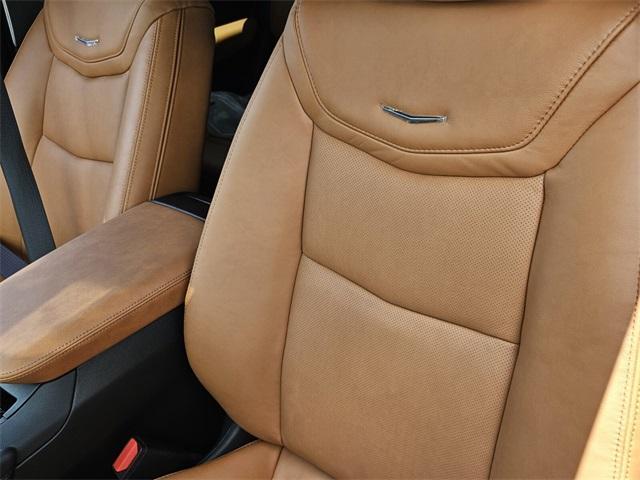 new 2025 Cadillac XT5 car, priced at $54,590