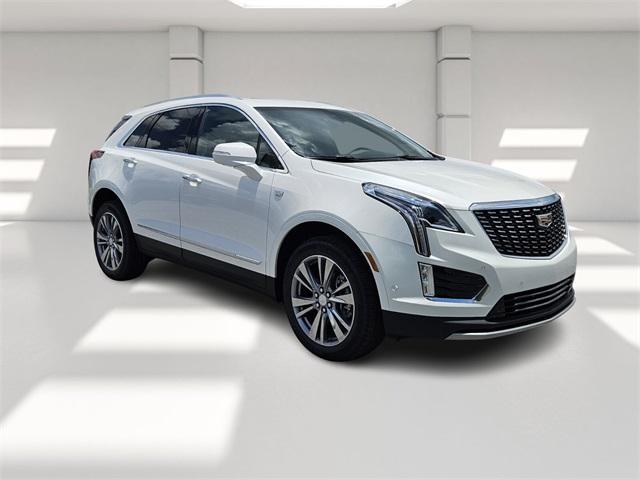 new 2025 Cadillac XT5 car, priced at $54,590