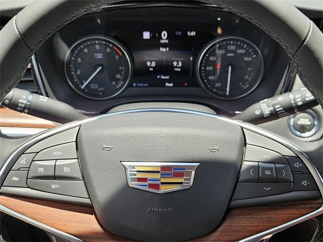new 2025 Cadillac XT5 car, priced at $54,590