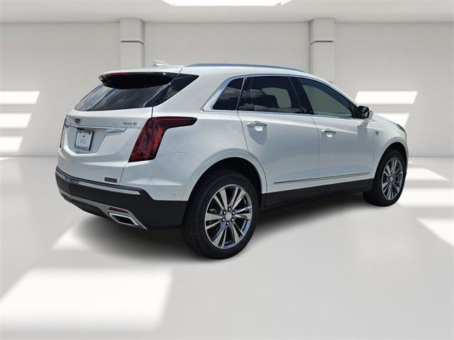 new 2025 Cadillac XT5 car, priced at $54,590