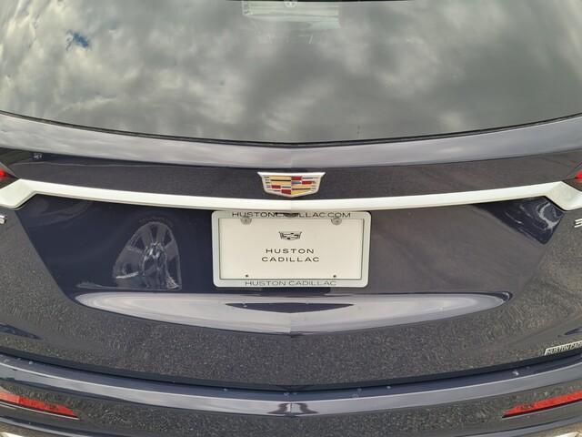 new 2025 Cadillac XT6 car, priced at $46,215