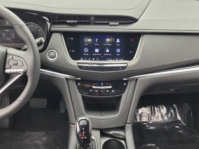 new 2025 Cadillac XT6 car, priced at $46,215