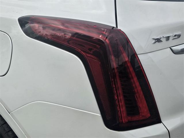 new 2025 Cadillac XT5 car, priced at $51,870